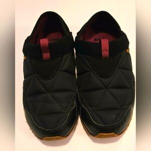 TEVA ReEmber Black Quilted Slip-On Slipper Shoe